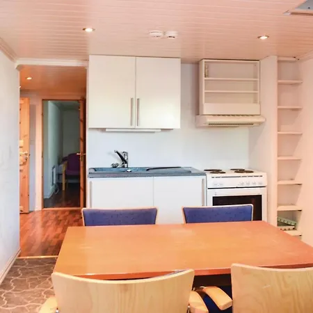 3 Bedroom Gorgeous In Giske Διαμέρισμα Godoy