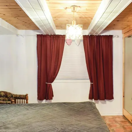 Apartment 3 Bedroom Gorgeous In Giske Godoy