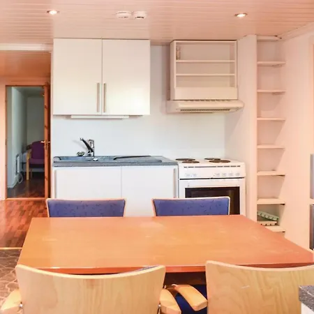 Apartment 3 Bedroom Gorgeous In Giske *