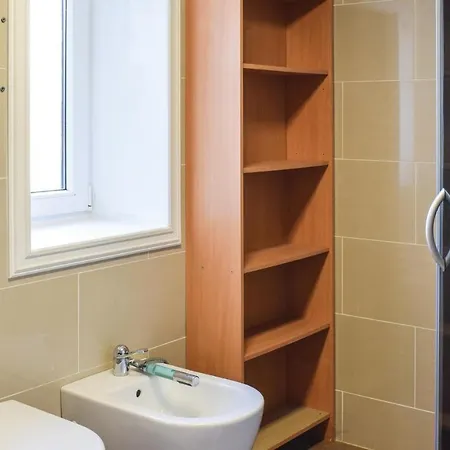 Apartment 3 Bedroom Gorgeous In Giske *