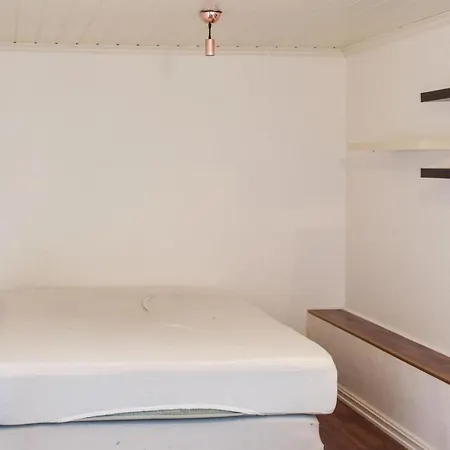 Apartment 3 Bedroom Gorgeous In Giske